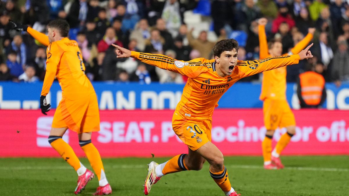 Gonzalez after scoring goal for Real Madrid