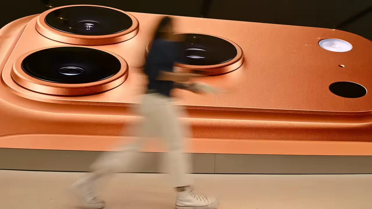 Apple Sales Slump 3 Apple Sales Slump 3