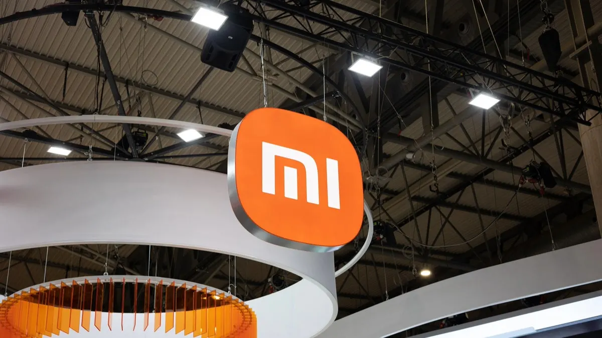 Apple And Samsung Vs Xiaomi 2 Apple And Samsung Vs Xiaomi 2