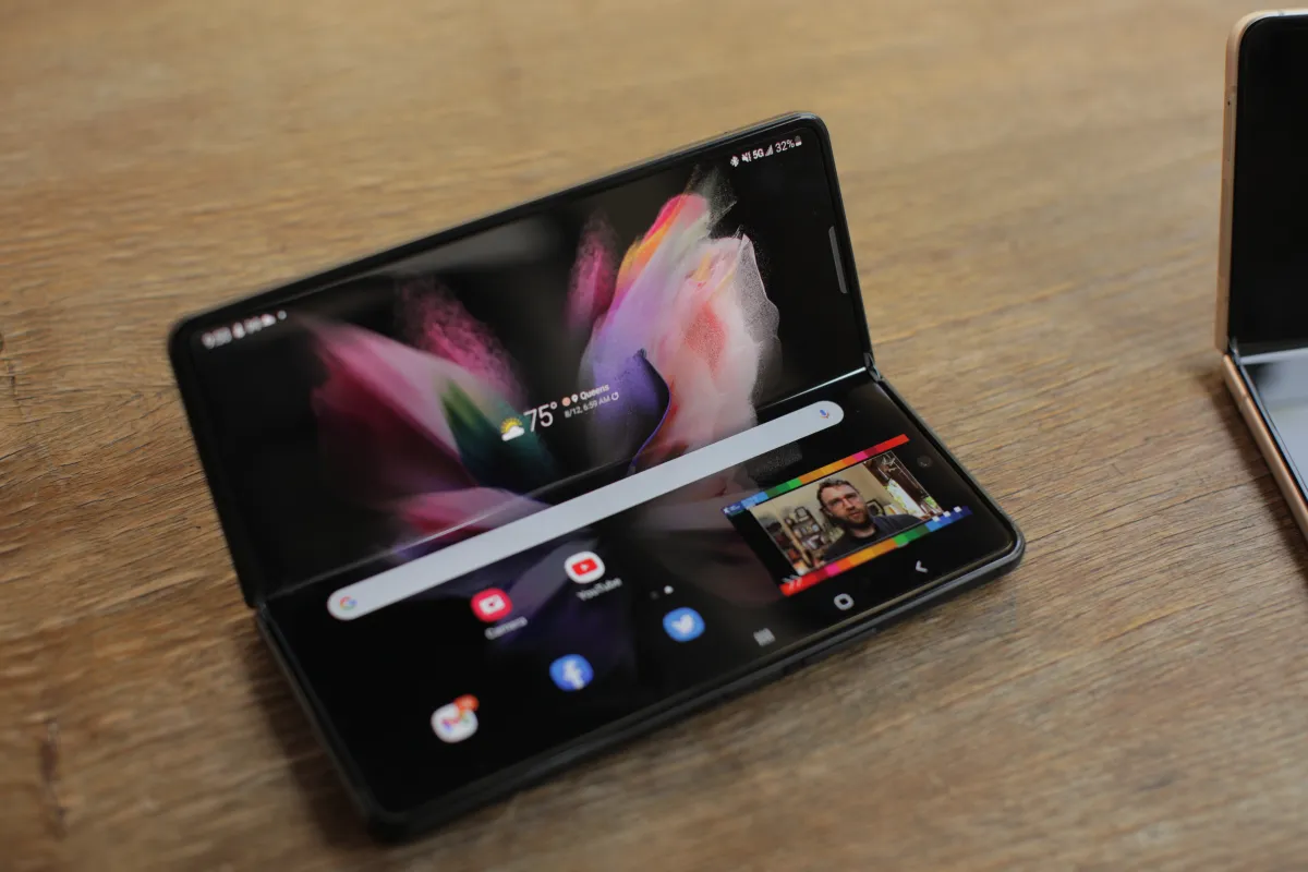 Samsung Foldable Phone Samsung Foldable Phone