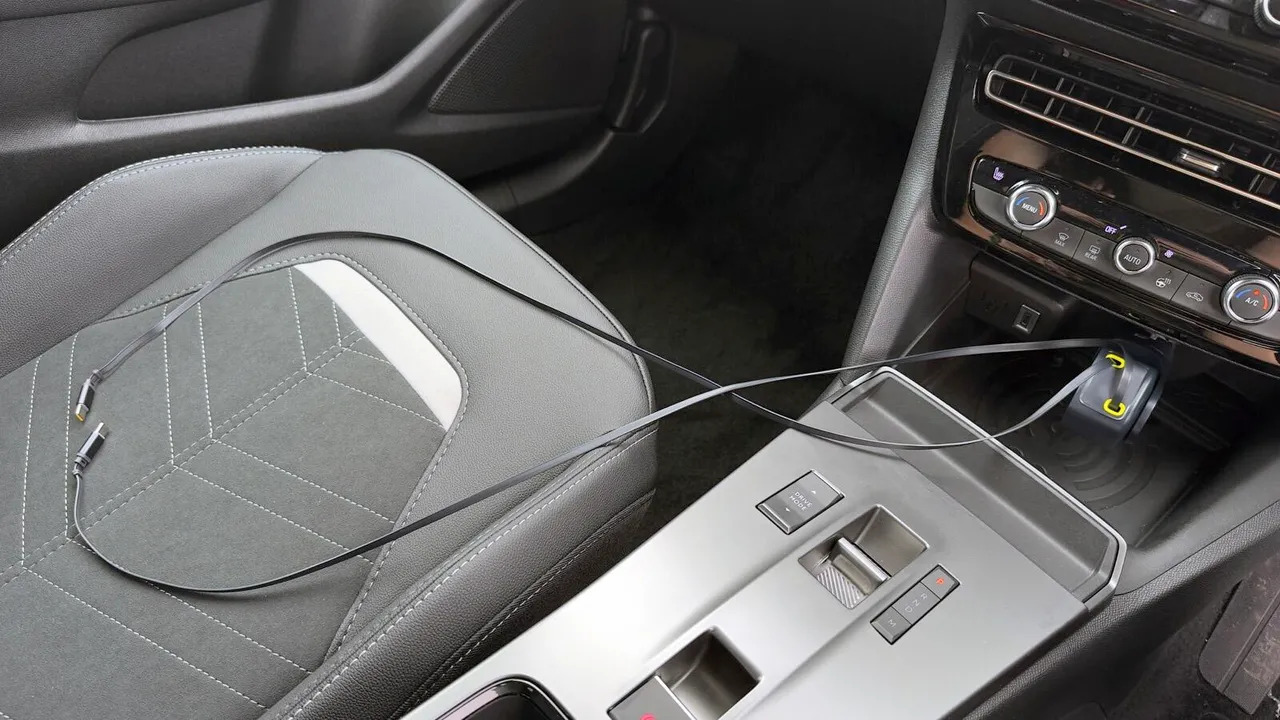 Car S USB Car S USB