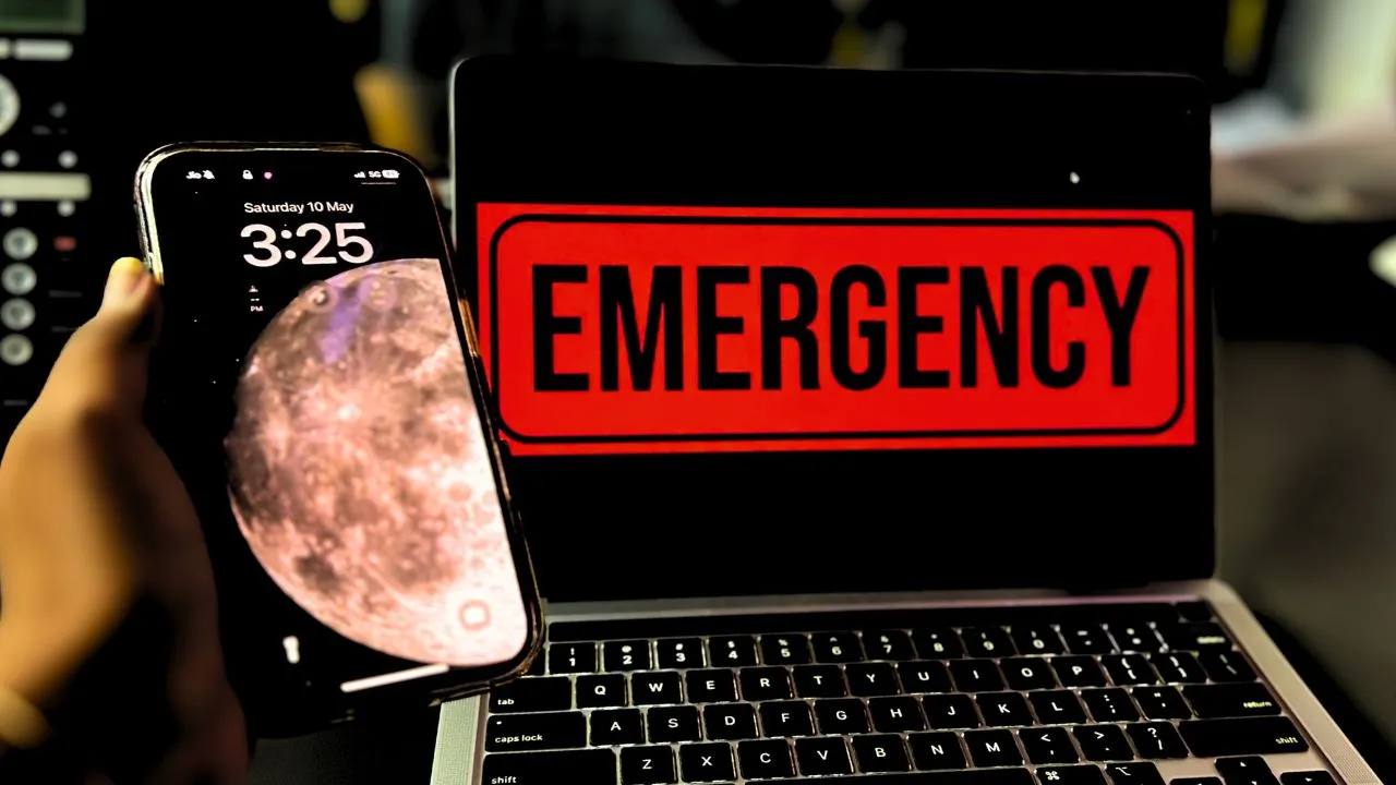 Indo-Pak Emergency Phone Alert