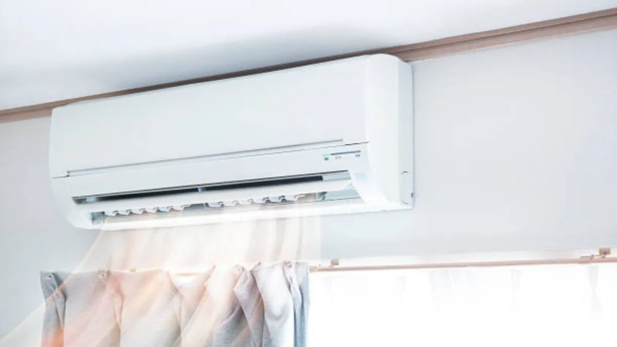 Hitachi AC 