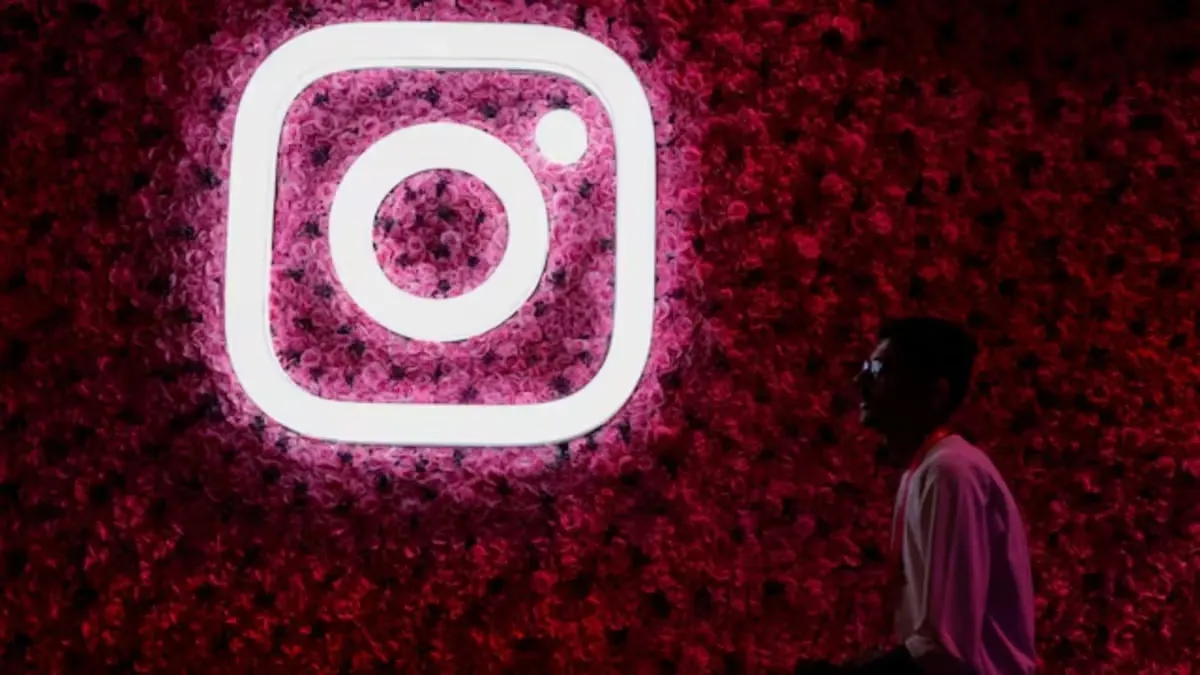 Instagram 
