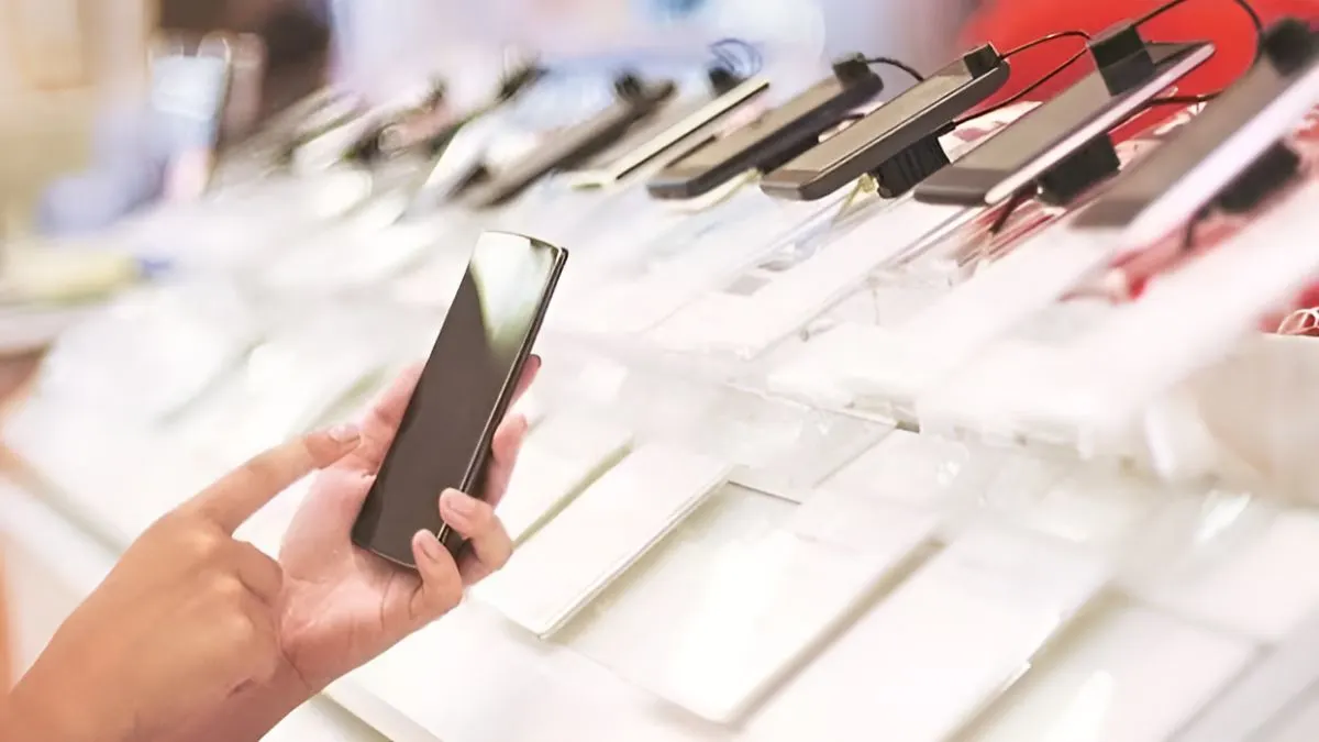 Smartphone Market Smartphone Market