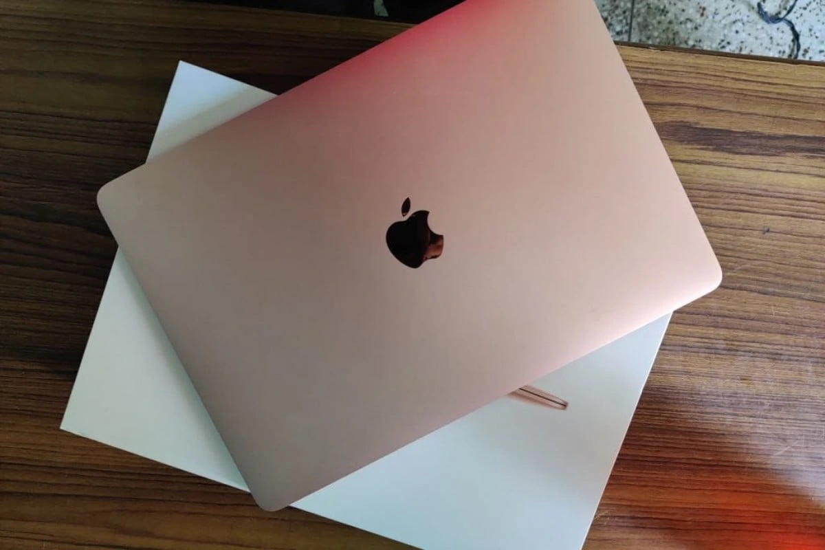 MacBook