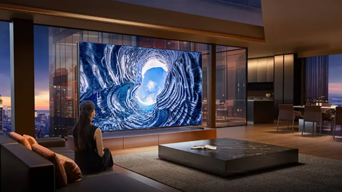 Hisense 116-inch UX Hisense 116-inch UX