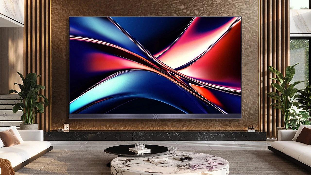 Hisense 116-inch UX Hisense 116-inch UX