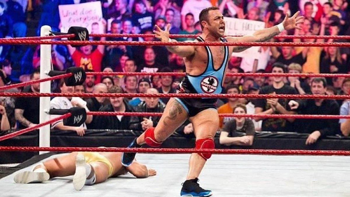 Imagine If Santino Marella Won The 2011 Royal Rumble V0 Spqx7frl368c1