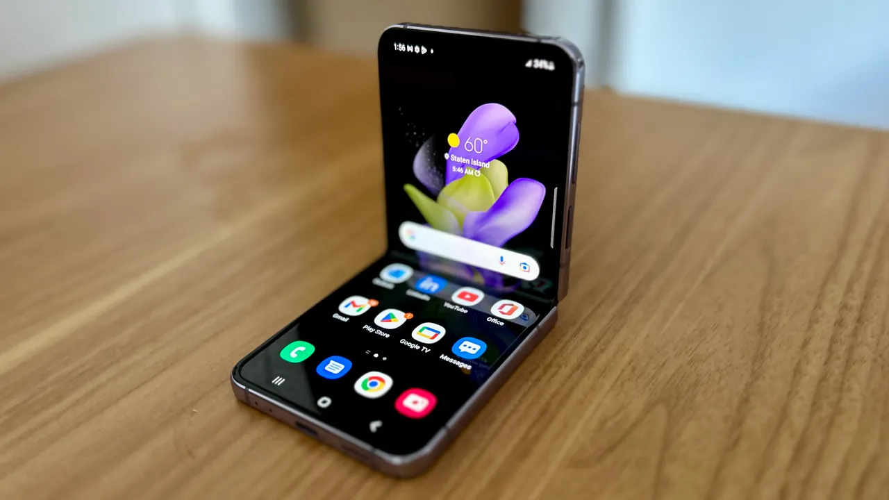 Galaxy Z Flip 5 Galaxy Z Flip 5