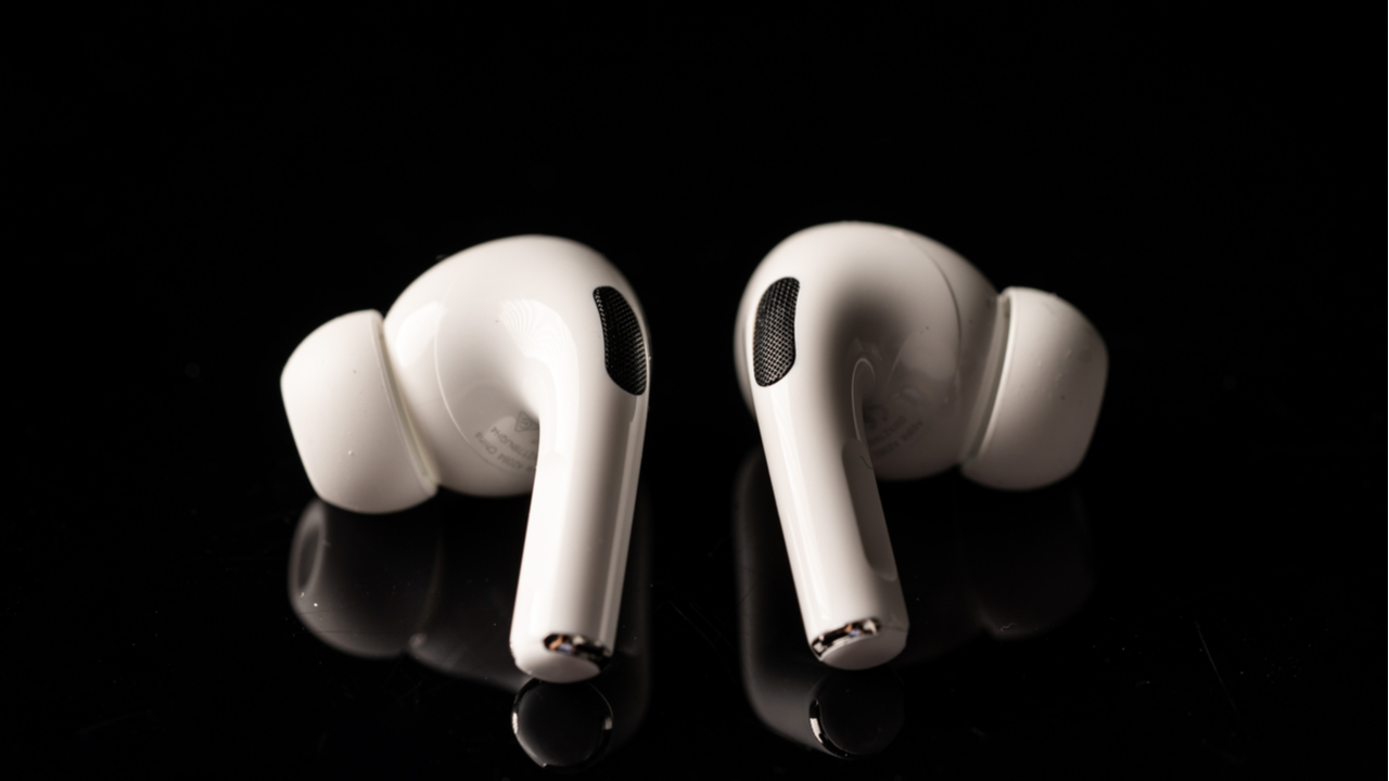 AirPods AirPods