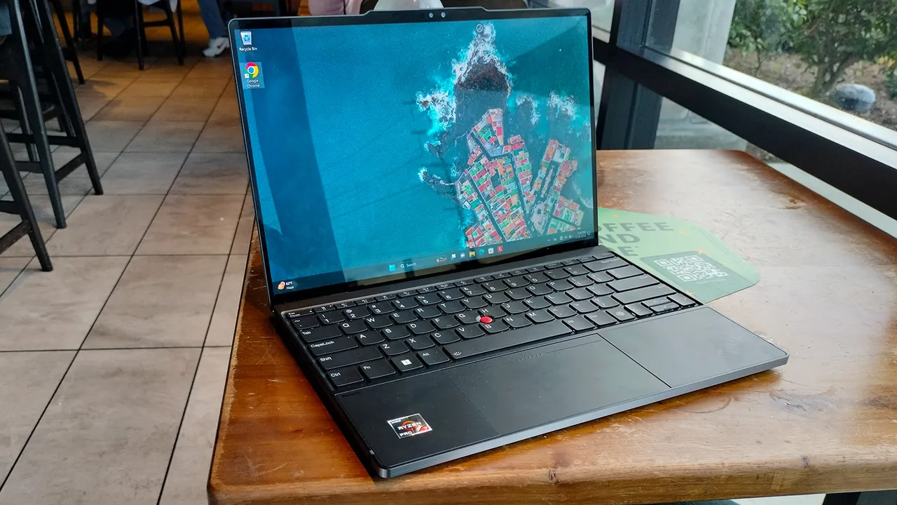 Lenovo Ultraportable Laptop