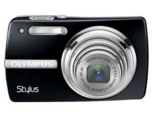 Olympus Stylus 820 Point & Shoot Camera
