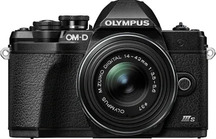 OM-D E-M10 Mark IIIs Mirrorless Digital Camera (M.Zuiko Digital 14-42mm F/3.5-5.6 IIR Lens)